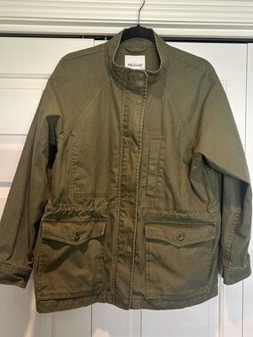 Madewell women’s Olive Green Utility Raincoat